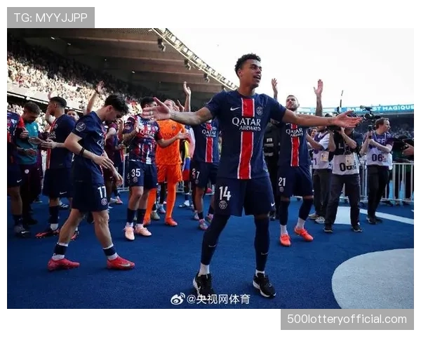 昂热提前一轮夺得法乙冠军，时隔一年重返法甲联赛